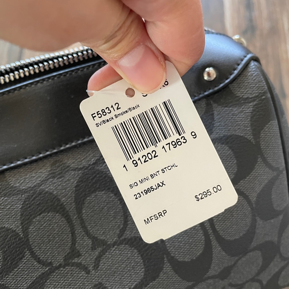 NWT Coach Bennett Satchel Signature Canvas Black Boston Bag - Picture 5 of 8